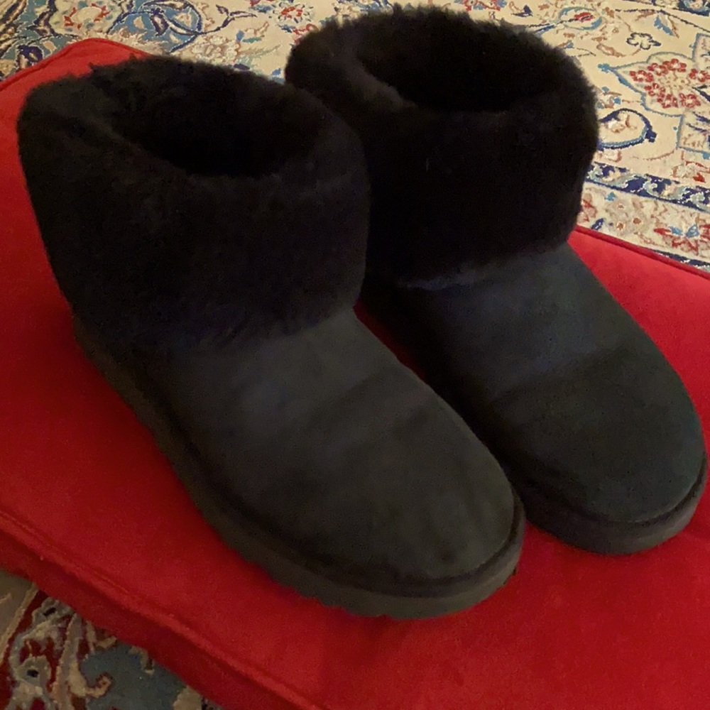 UGG black boots size 8